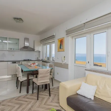 Sea View Loreta Apartman